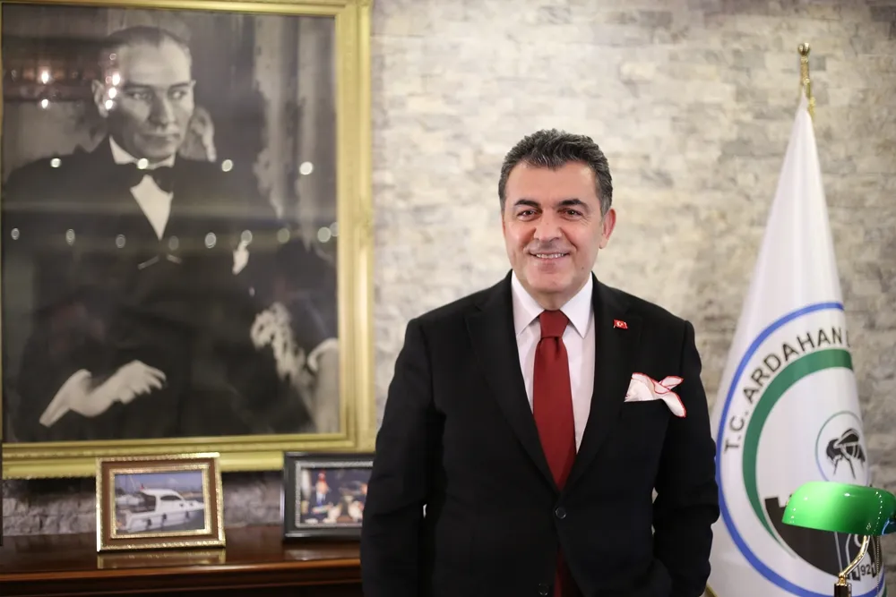 Ardahan Belediye Başkanı Faruk Demir, Ramazan Bayramı mesajı yayınladı