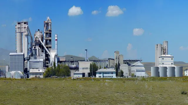 Doğubeyazıtlı Arsem Madencilik, Kars Çimento fabrikasının tüm hisselerini aldı!