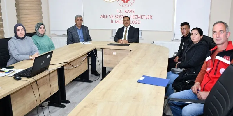 Kars Aile ve Sosyal Hizmetler Müdürü Mustafa Tosunoğlu Şehit ve Gazi Yakınlarına Oryantasyon Programı Düzenlendi