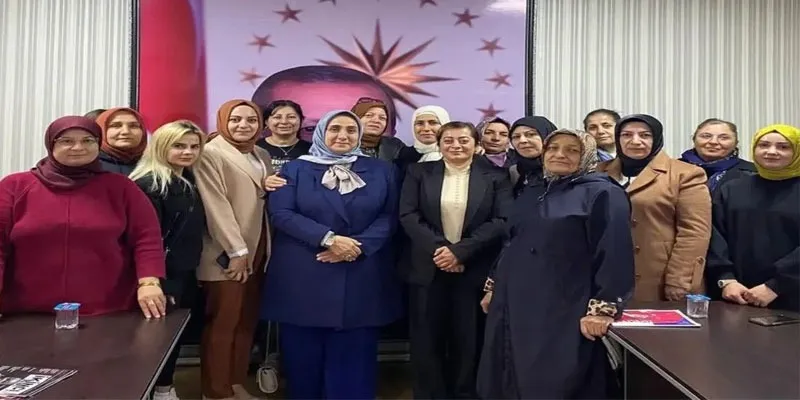 Ak Parti Kars İl Kadın Kolları Başkanı Zelal Sara Yerel Yönetimleri Daha Güçlü Yansıtmak
