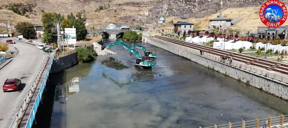 DSİ Müdürlüğü, Kars Çayı’nda Temizliğe Başladı!