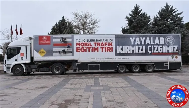 Kars’ta Mobil Trafik Eğitim Tırı 