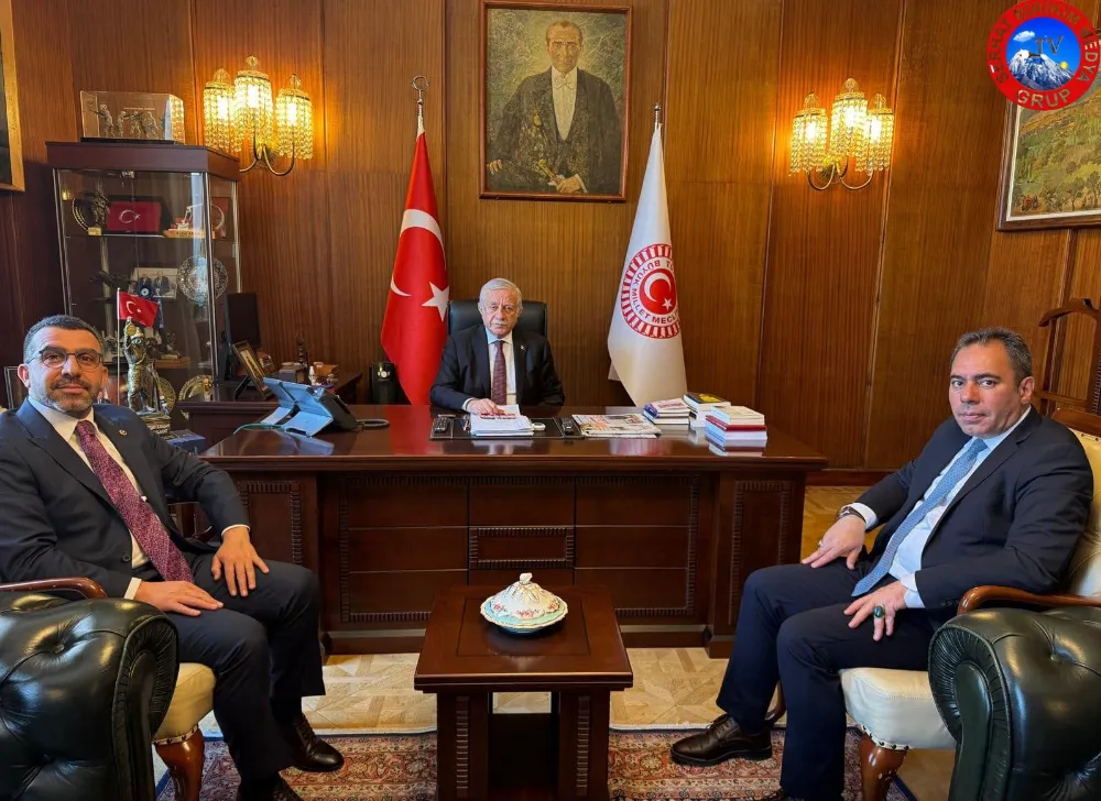 Ak Parti Kars Milletvekili Adem Çalkın ve Kars Belediye Başkanı Ötüken Senger